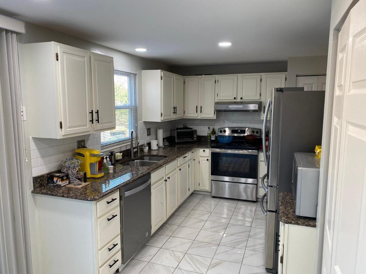 Upgraded, Beautiful 4 Bd Colonial In Silver Spring Esterno foto