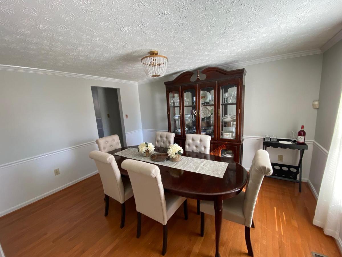Upgraded, Beautiful 4 Bd Colonial In Silver Spring Esterno foto